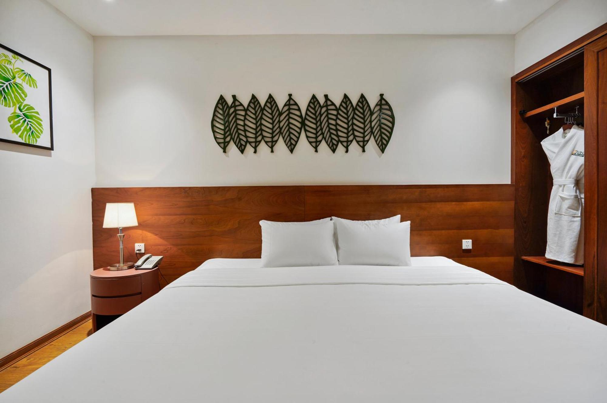 22Land Classic Suites Hanoi Exterior photo