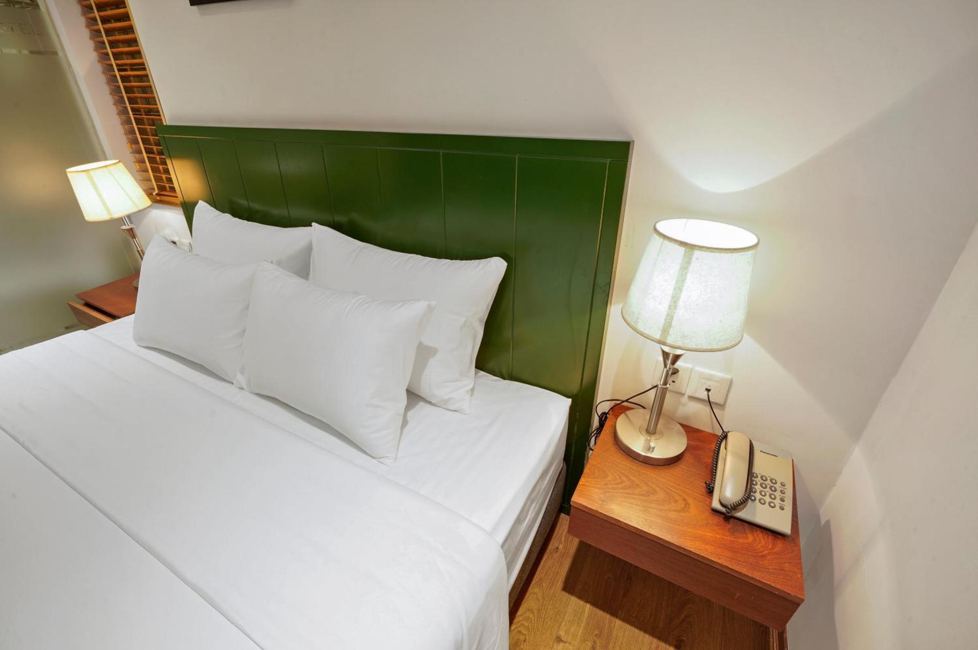 22Land Classic Suites Hanoi Room photo
